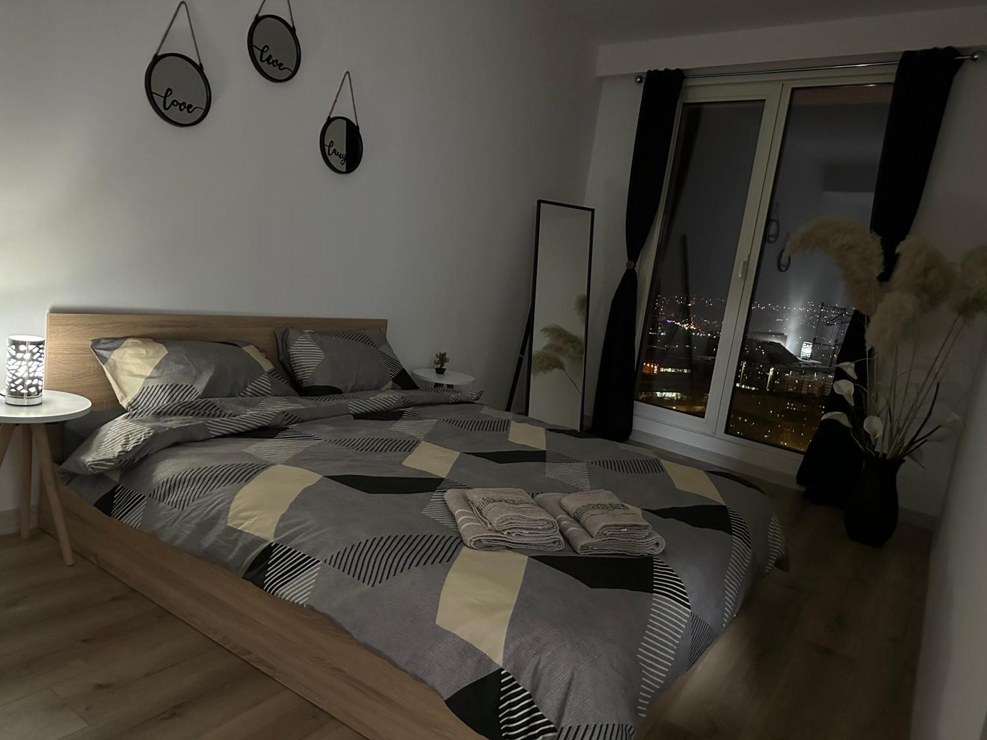 Cevahir Sky City Apartment With Spa, Pool & Fitness Included Skopje Eksteriør billede