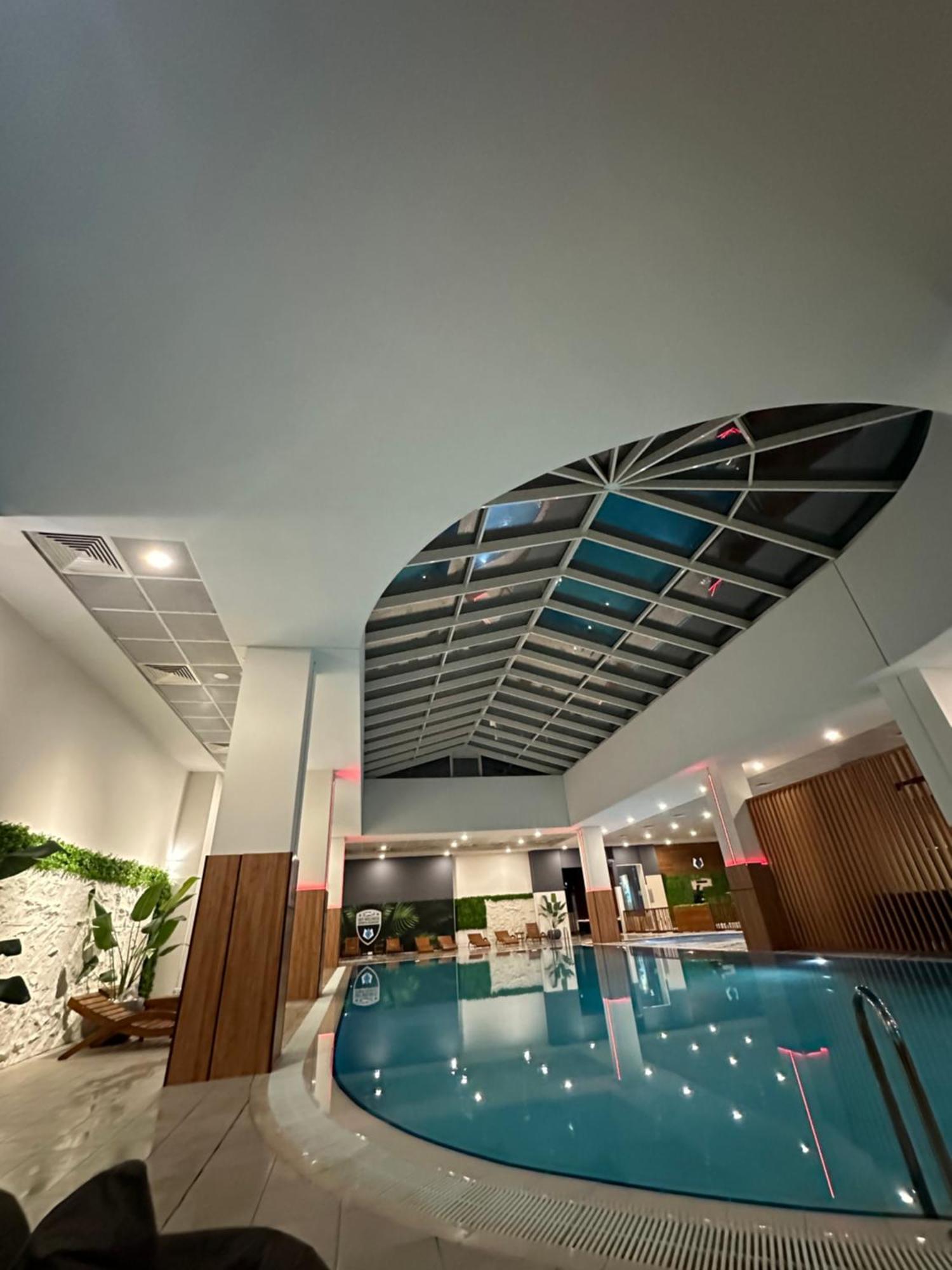 Cevahir Sky City Apartment With Spa, Pool & Fitness Included Skopje Eksteriør billede
